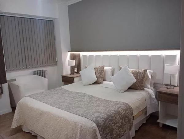 Hotel San Martín em Mendoza - Quarto